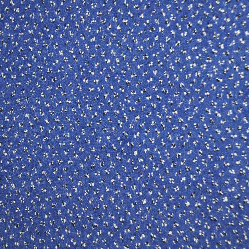 Wykładzina dywanowa ENDURANCE kolor 887 Oriental Blue